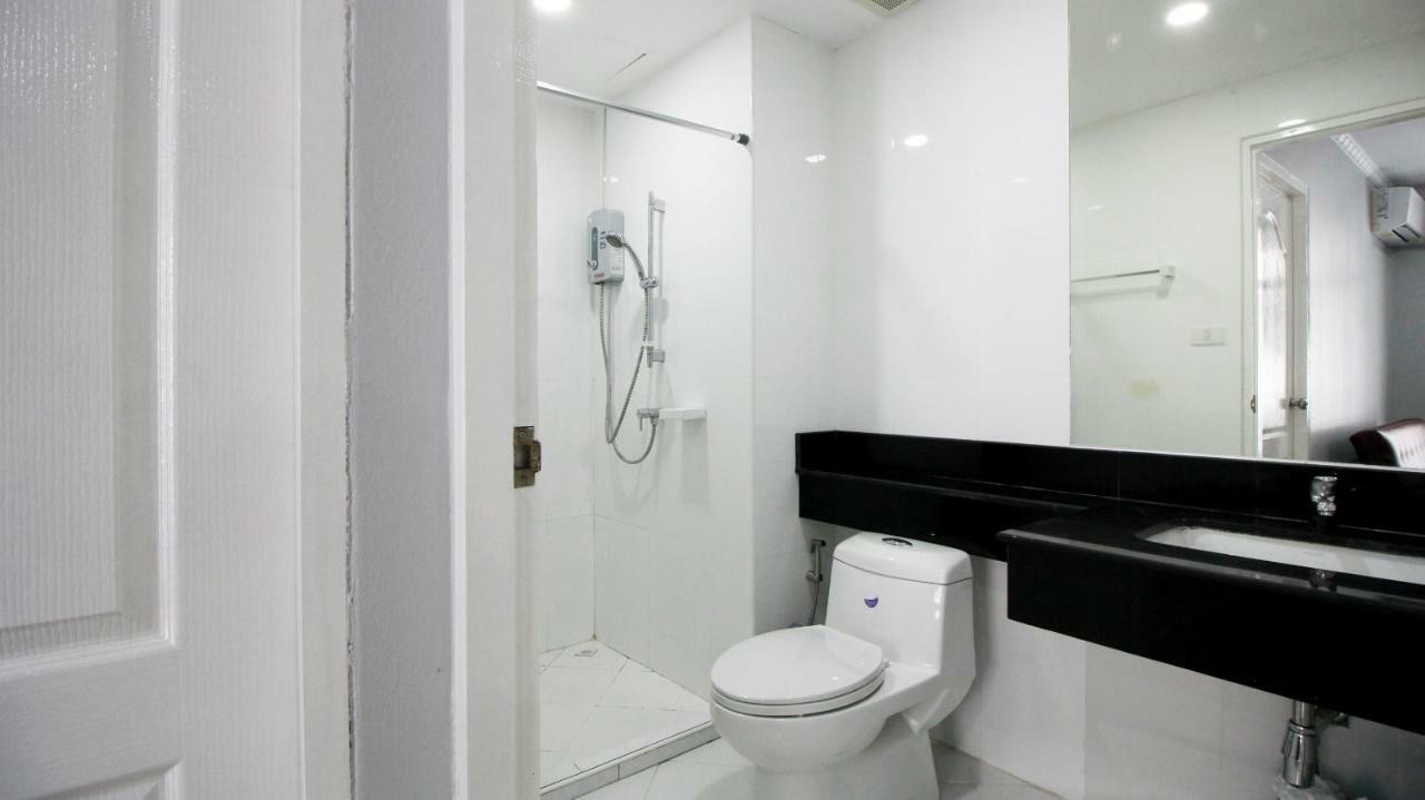 The Ocean Pearl Apartment Патая Екстериор снимка